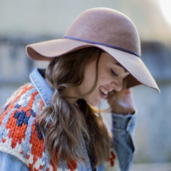 pistil Accessories - NWT Pistil Women’s Wide Brim Hat